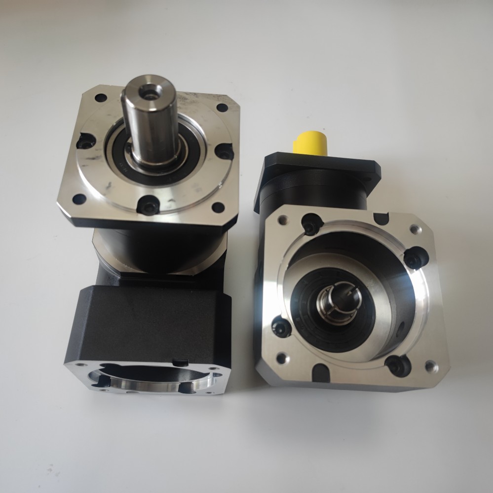 Precisie L-vormige rechte hoek - Servo Motor recensie en prijs